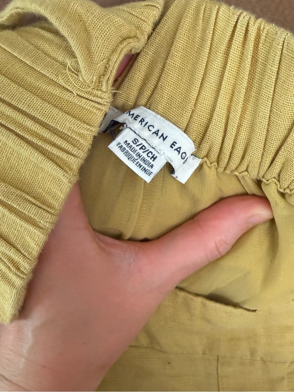 American Eagle Outfitters Pleated Linen-Blend Shorts in Mustard Yellow - Picture 4 of 5